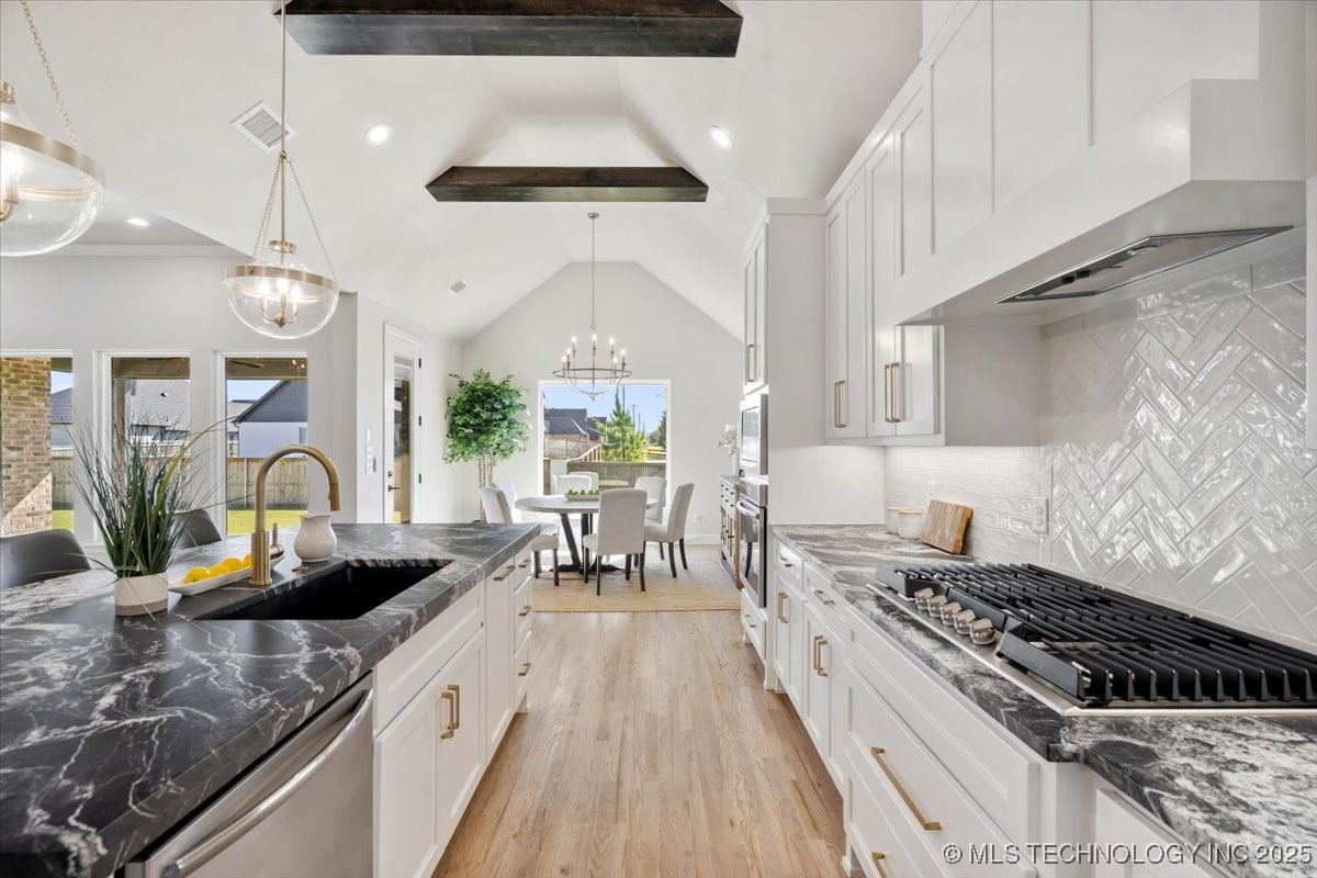 5704 E 126th Street S Property Photo 14