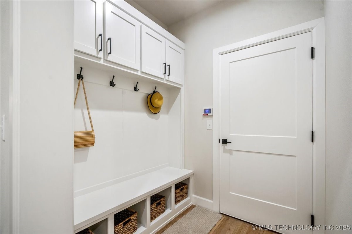 5704 E 126th Street S Property Photo 29