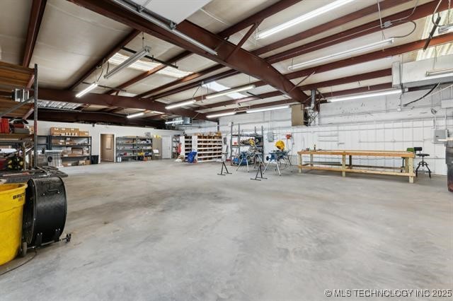 4151 N Wood Drive Property Photo 4