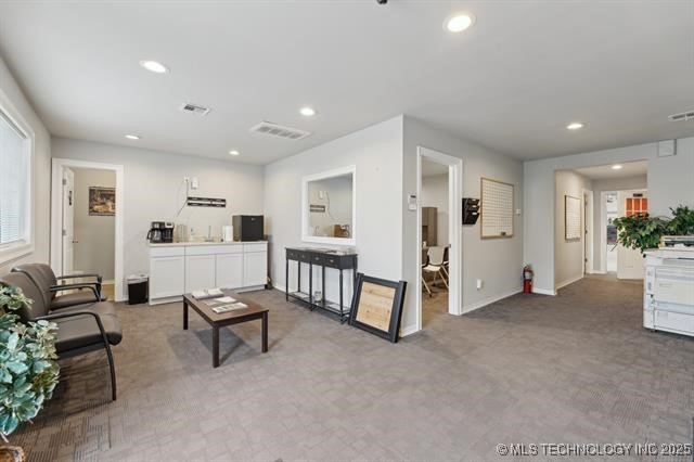 4151 N Wood Drive Property Photo 9