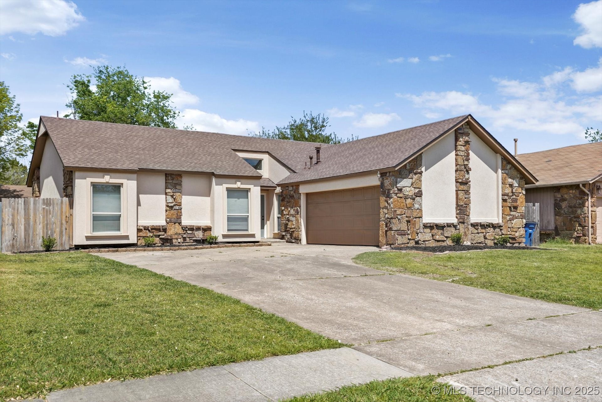 12939 E 34th Street Property Photo 2