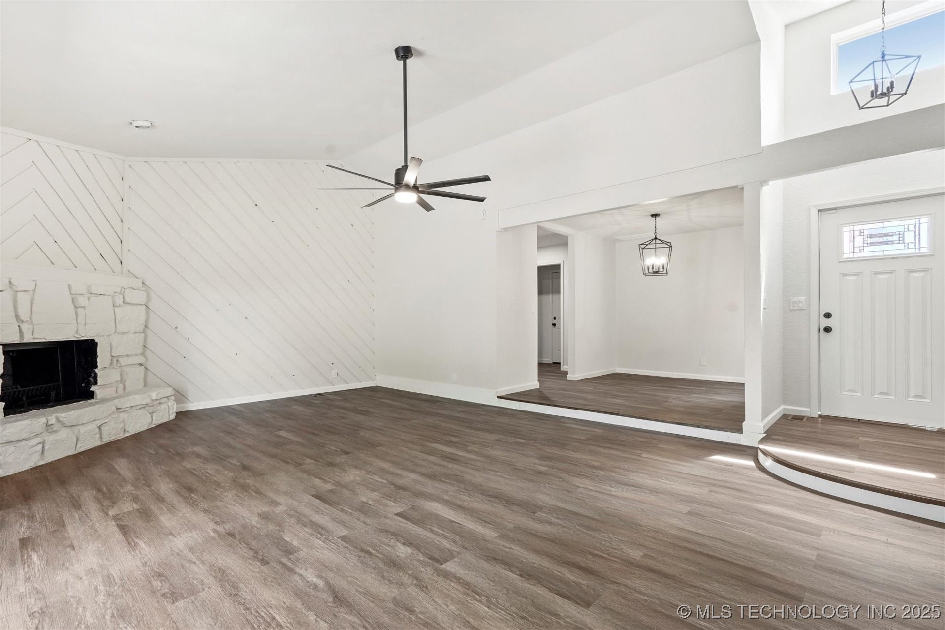 12939 E 34th Street Property Photo 7