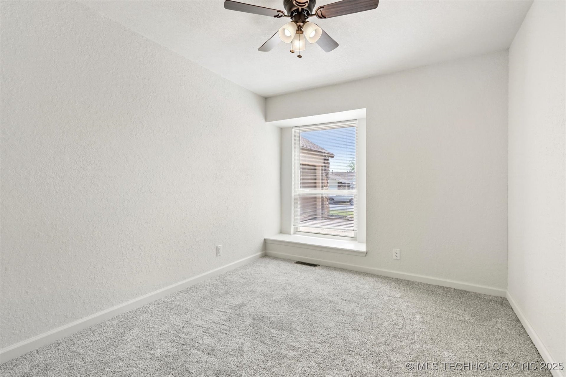 12939 E 34th Street Property Photo 21