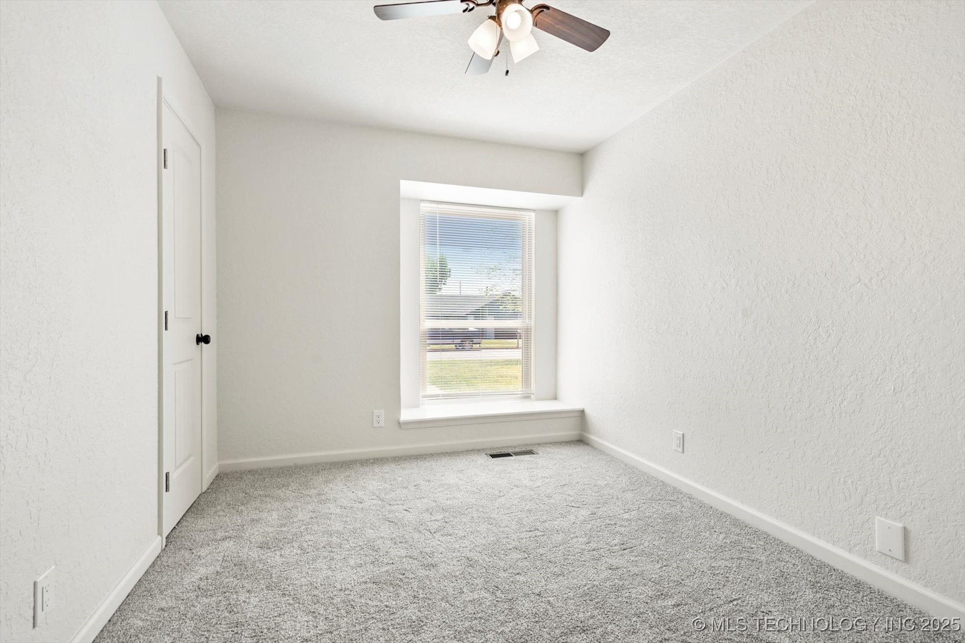 12939 E 34th Street Property Photo 26