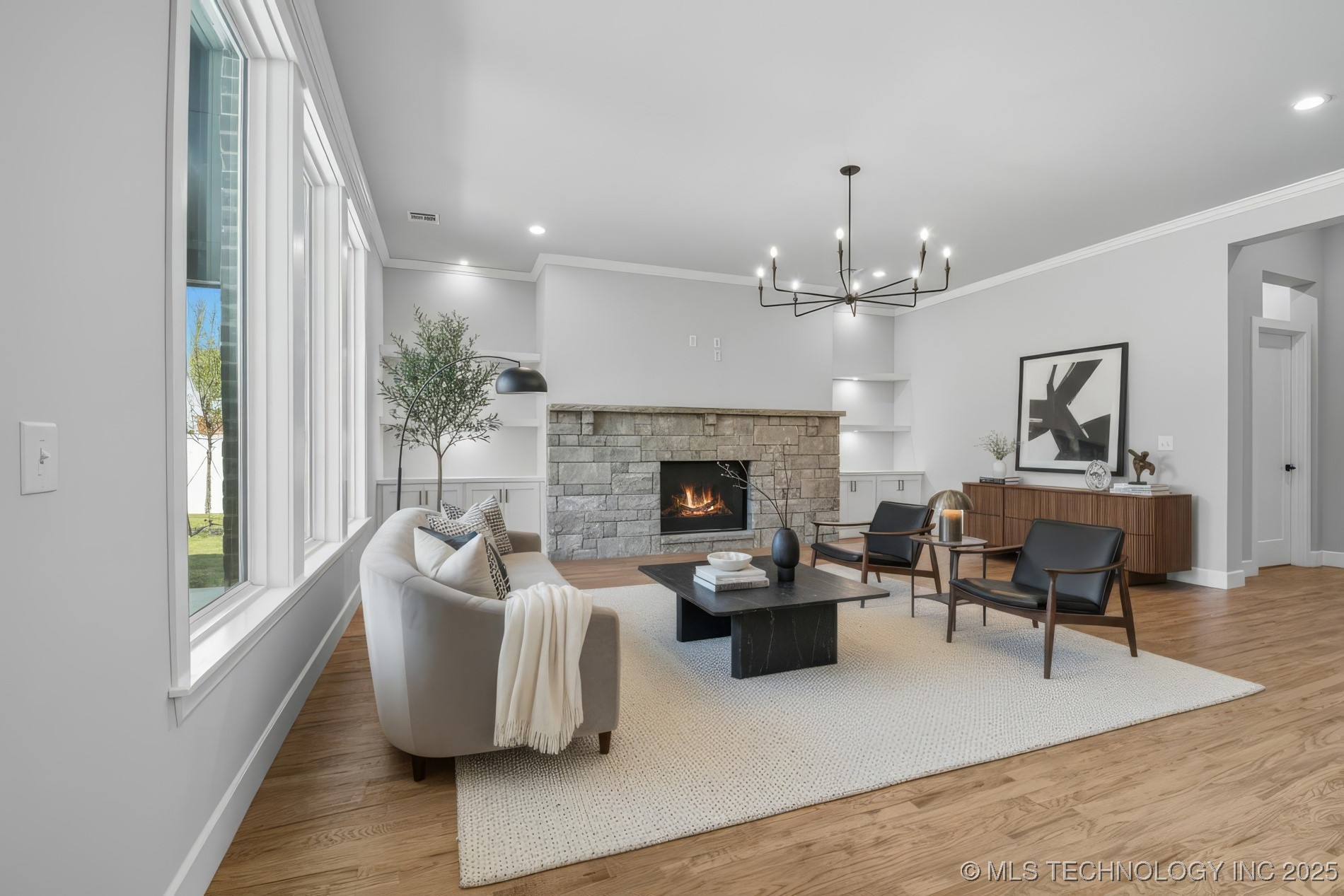 11212 S Fir Avenue W Property Photo 4