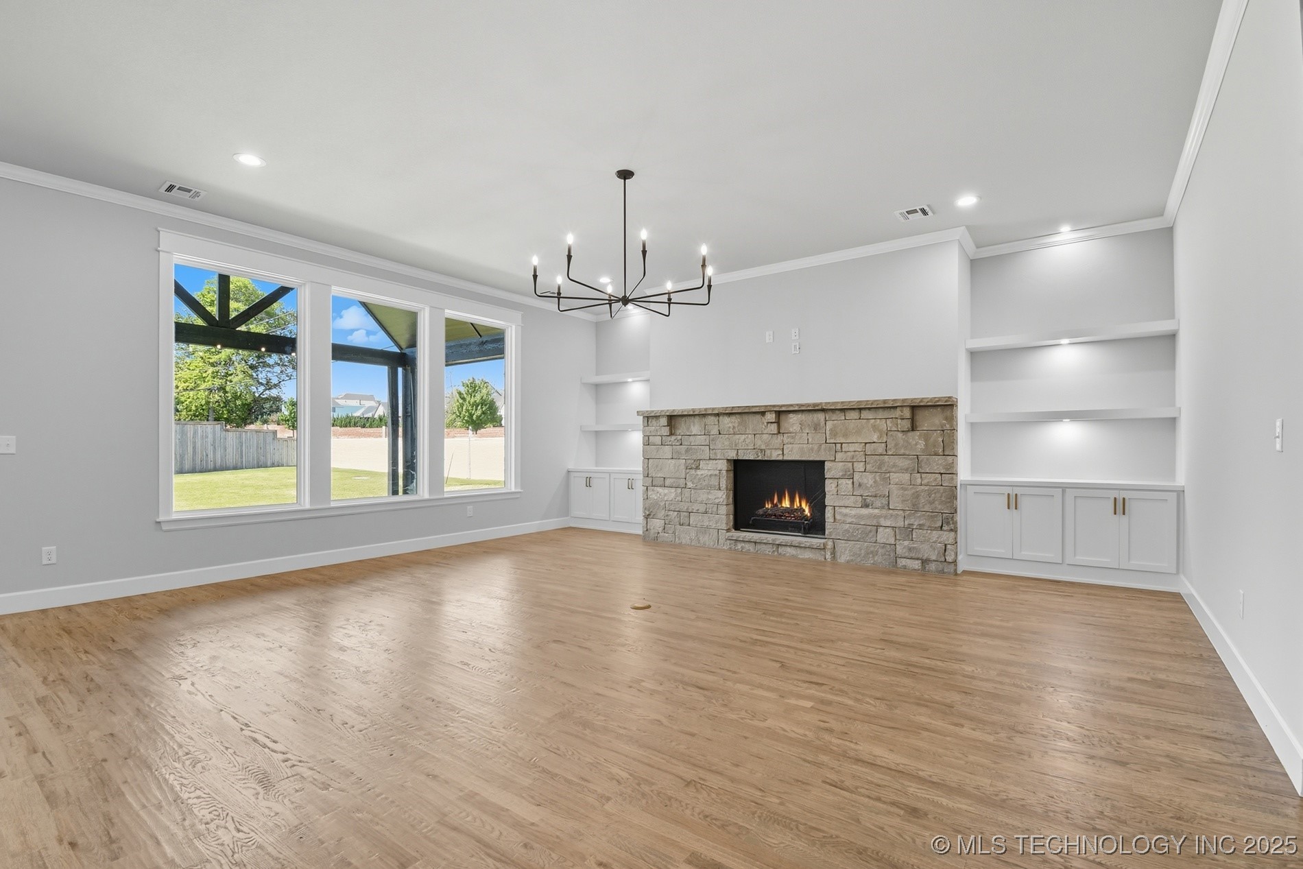 11212 S Fir Avenue W Property Photo 8