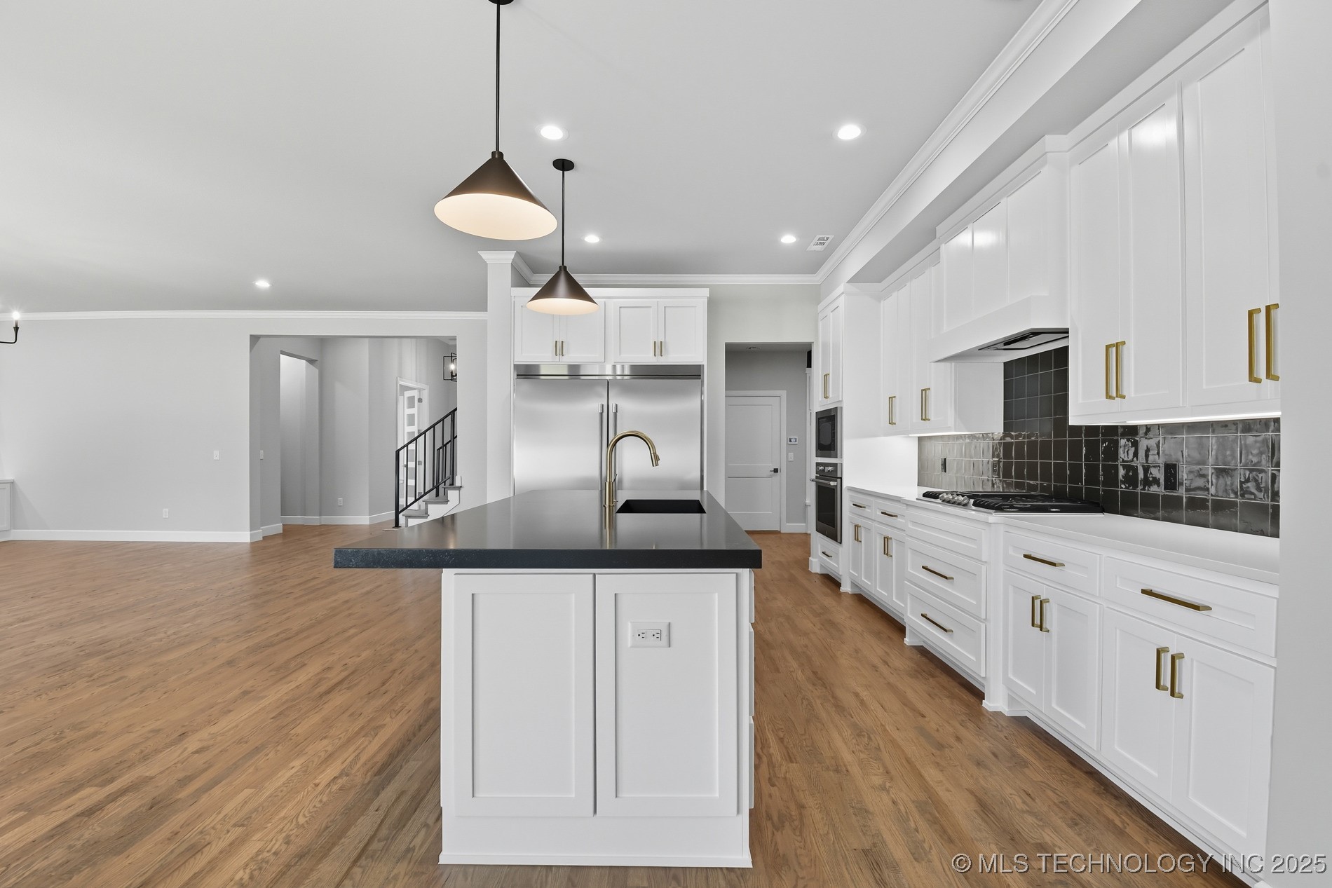 11212 S Fir Avenue W Property Photo 15