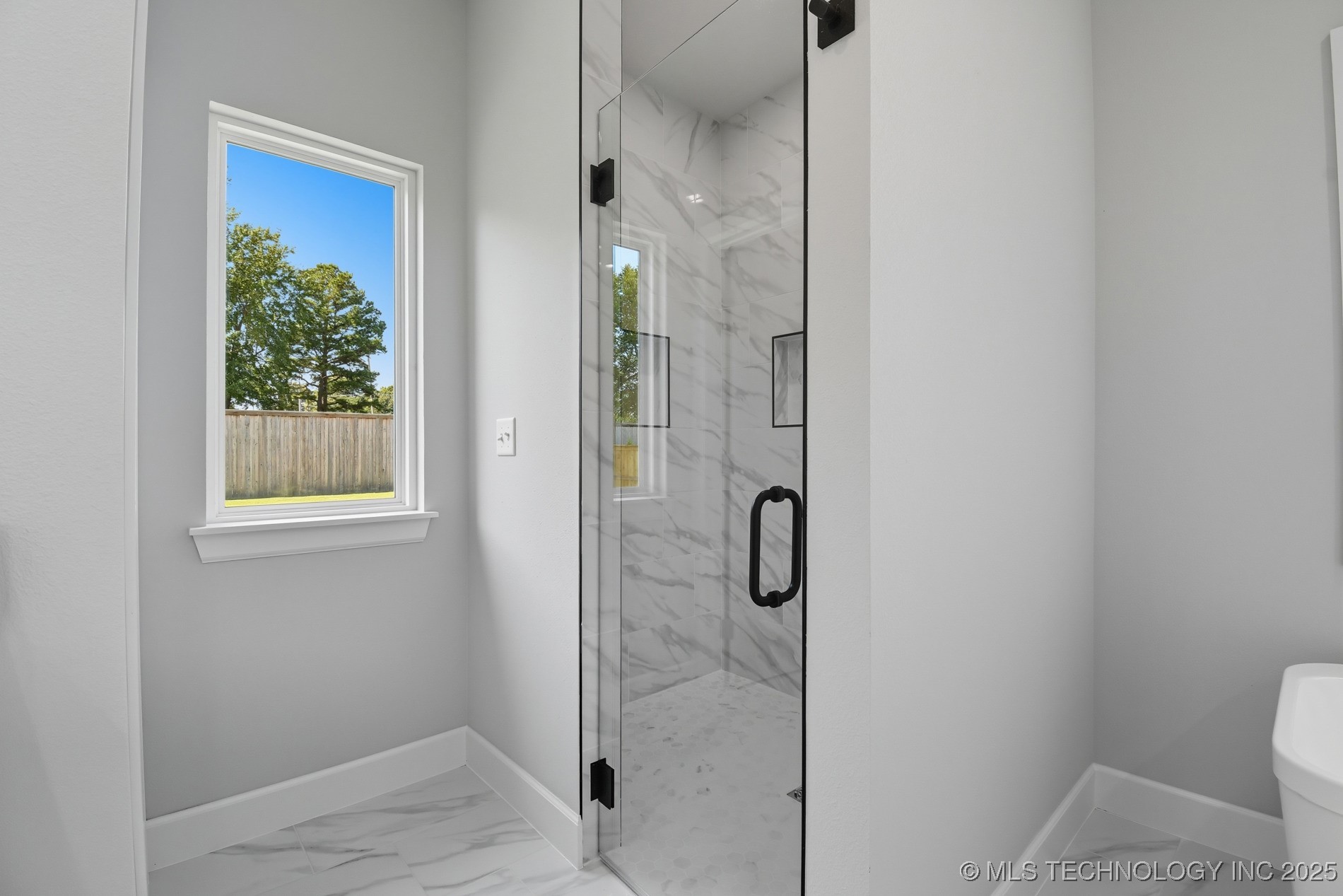 11212 S Fir Avenue W Property Photo 33