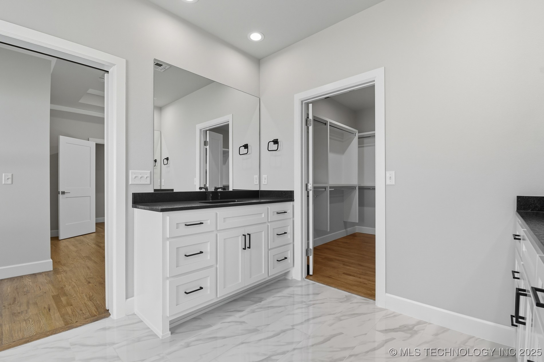 11212 S Fir Avenue W Property Photo 35