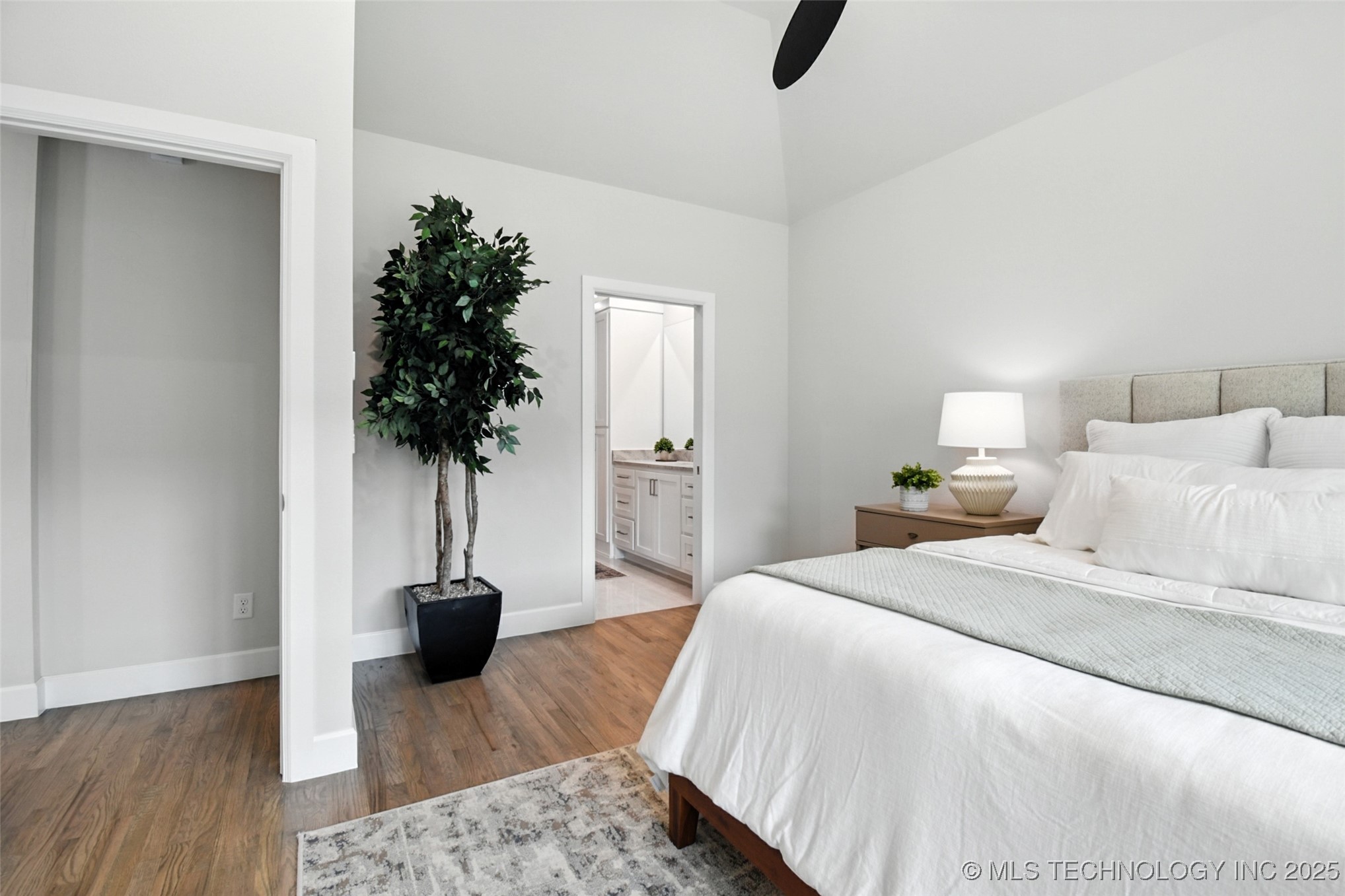 11224 S Fir Avenue W Property Photo 27