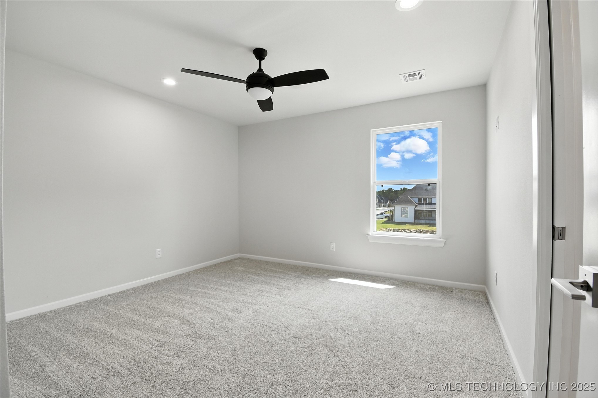 11224 S Fir Avenue W Property Photo 33