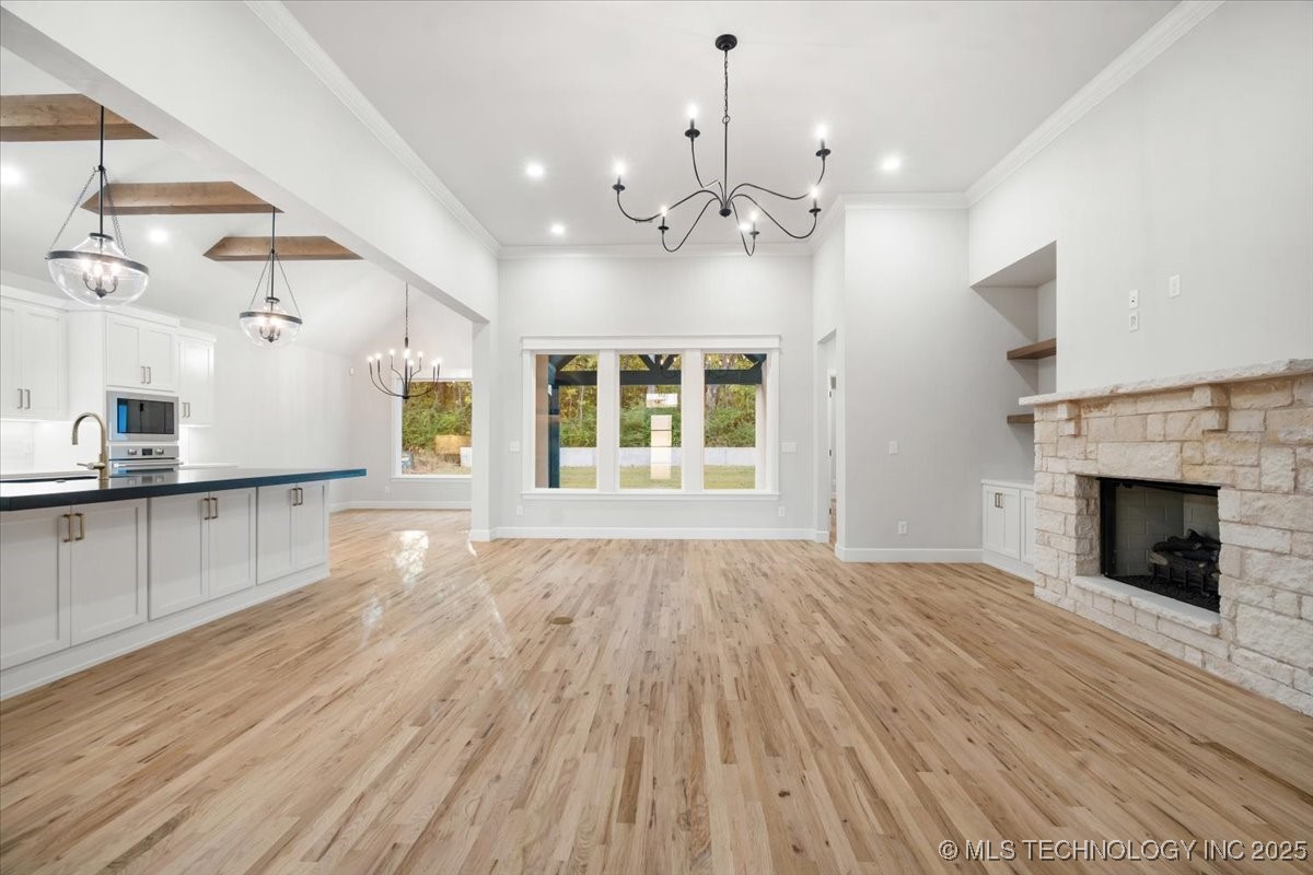 11312 S Fir Avenue W Property Photo 7