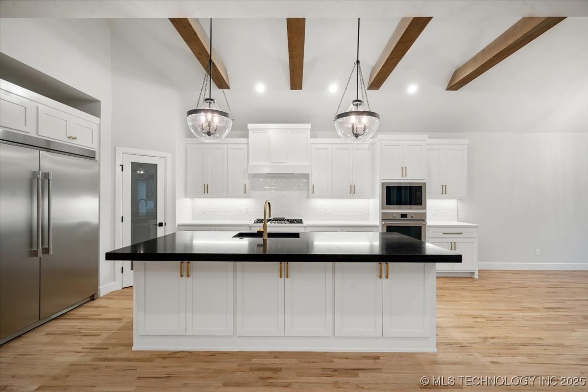 11312 S Fir Avenue W Property Photo 10