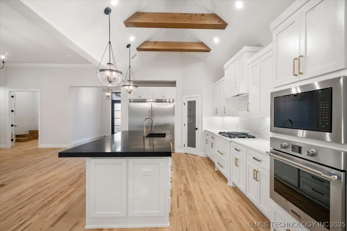 11312 S Fir Avenue W Property Photo 11