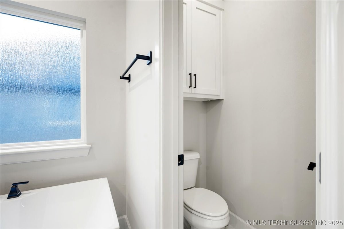 11312 S Fir Avenue W Property Photo 17