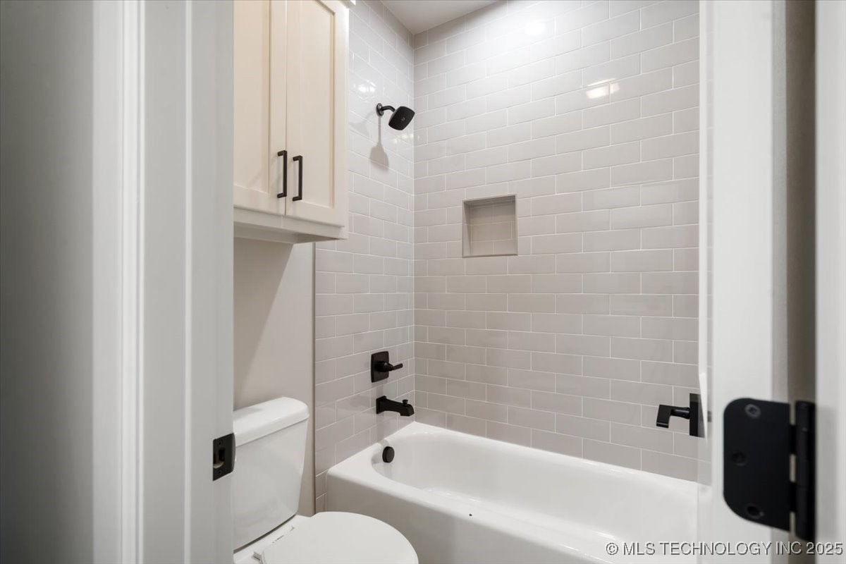 11312 S Fir Avenue W Property Photo 24