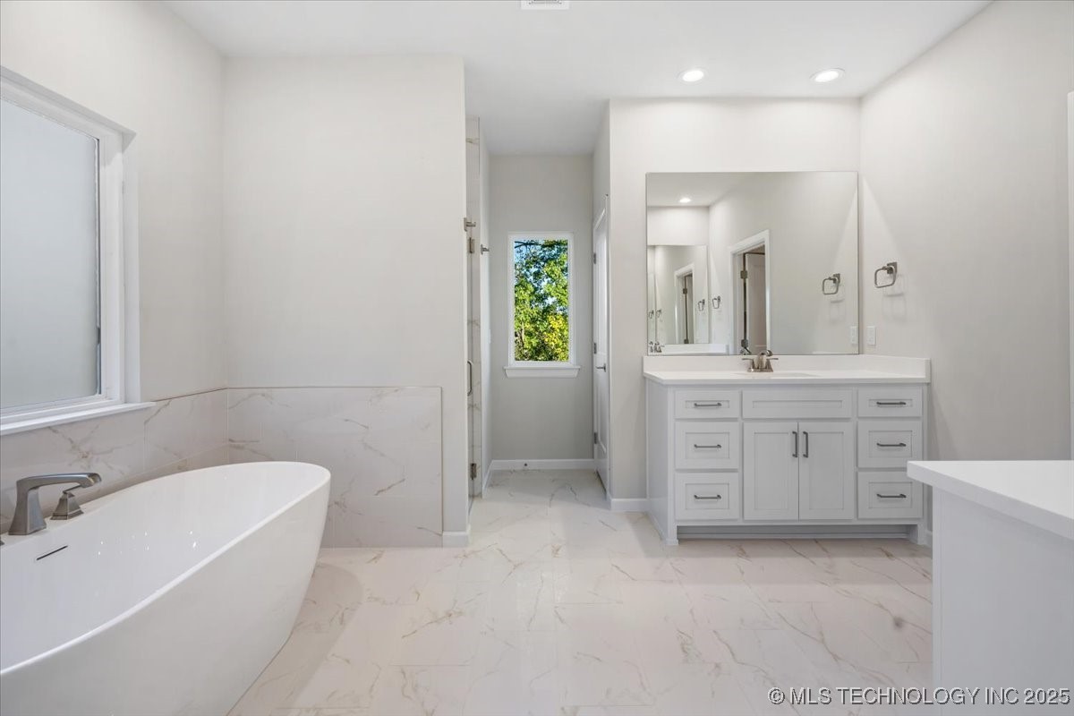 11261 S Fir Avenue W Property Photo 16