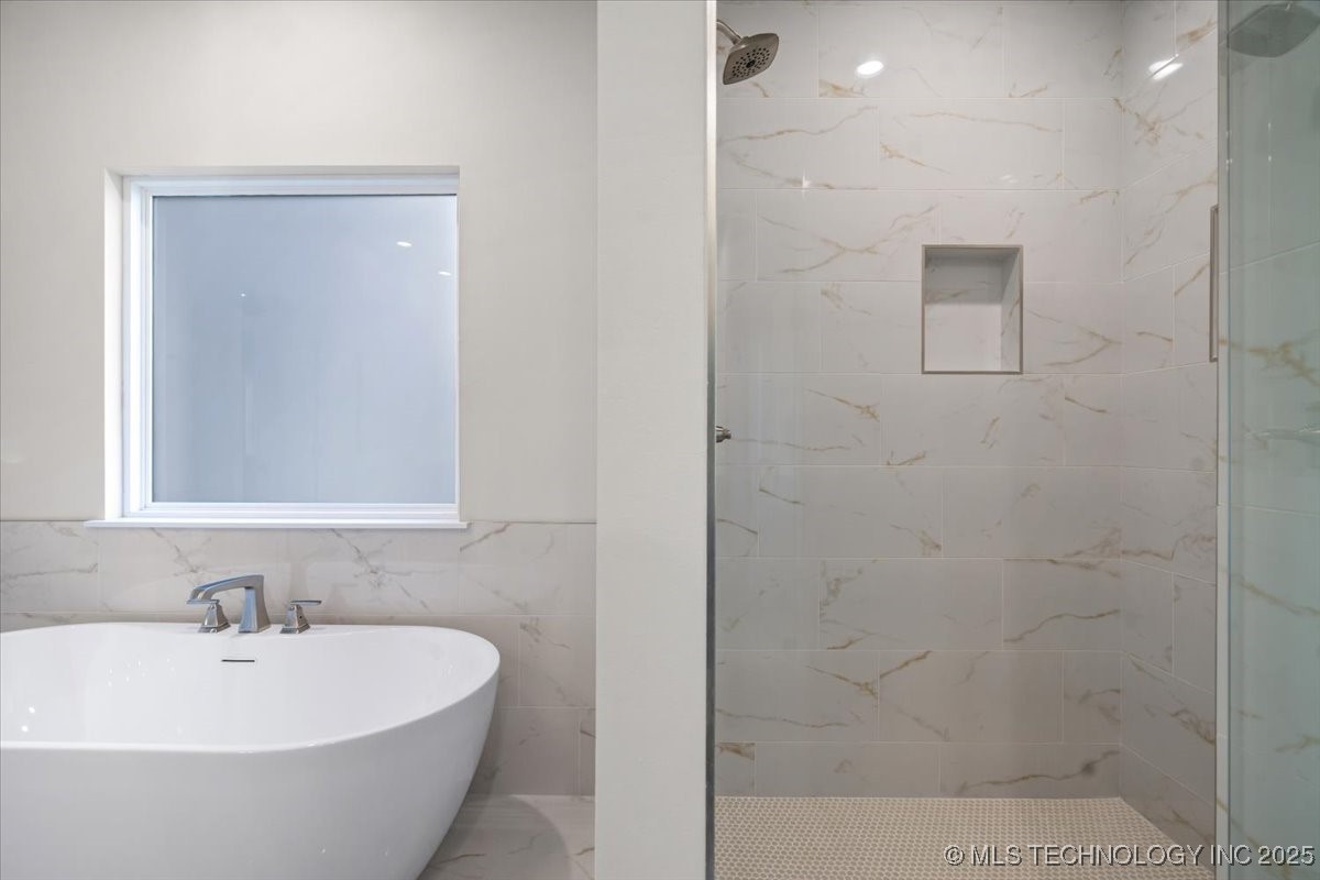 11261 S Fir Avenue W Property Photo 18