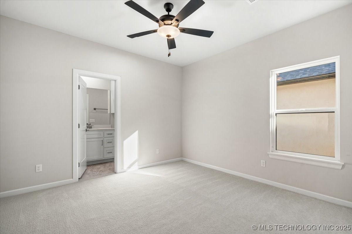 11261 S Fir Avenue W Property Photo 23