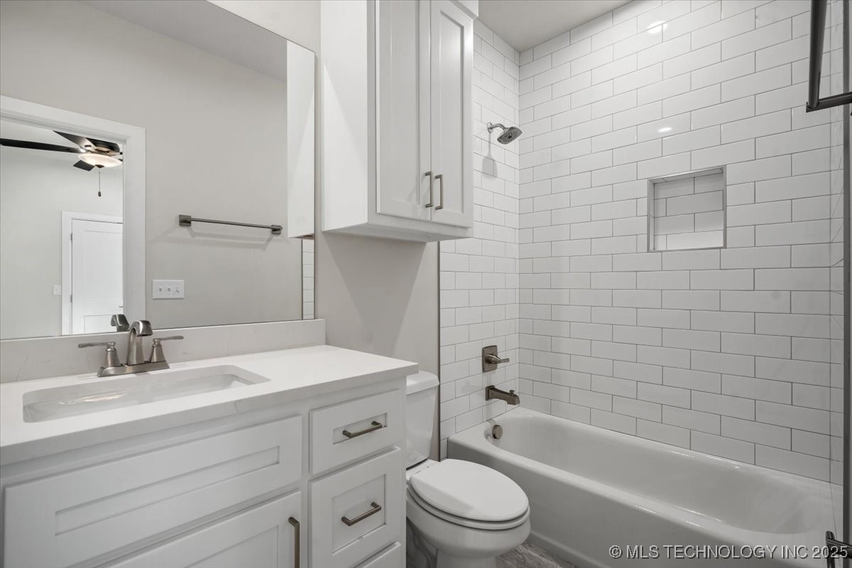 11261 S Fir Avenue W Property Photo 24