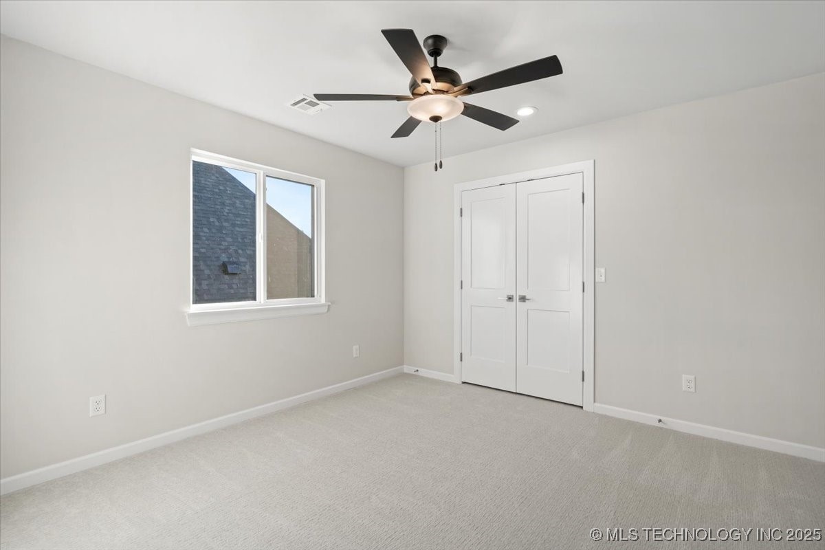 11261 S Fir Avenue W Property Photo 27