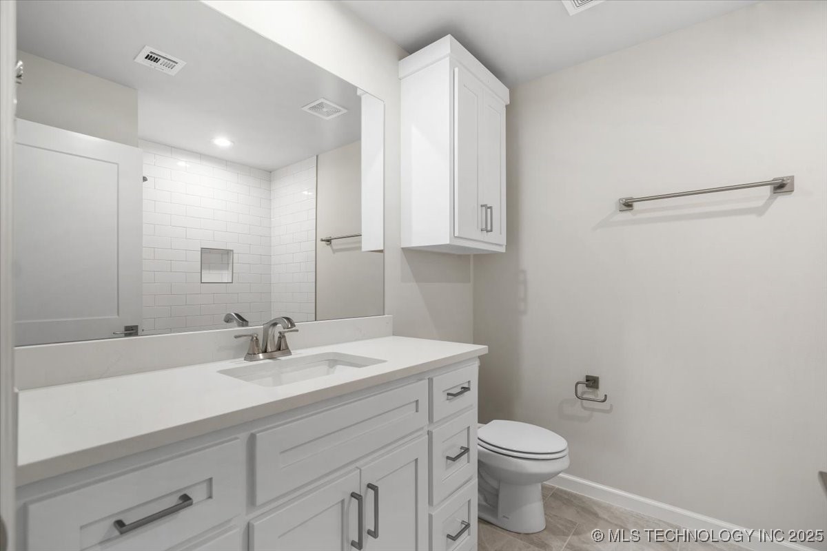 11261 S Fir Avenue W Property Photo 28