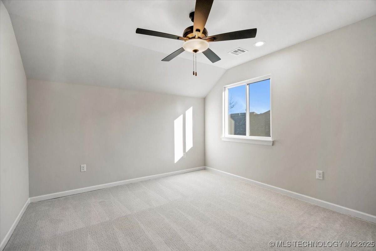 11261 S Fir Avenue W Property Photo 30