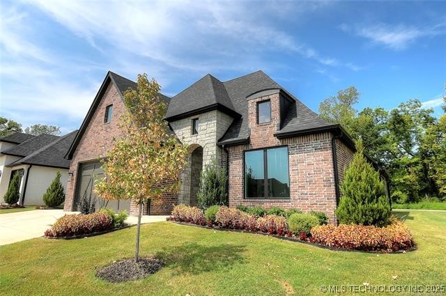 11308 S Fir Avenue W Property Photo 1