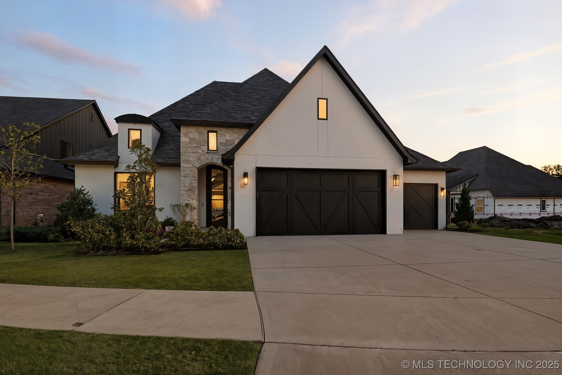 11265 S Fir Avenue W Property Photo 2