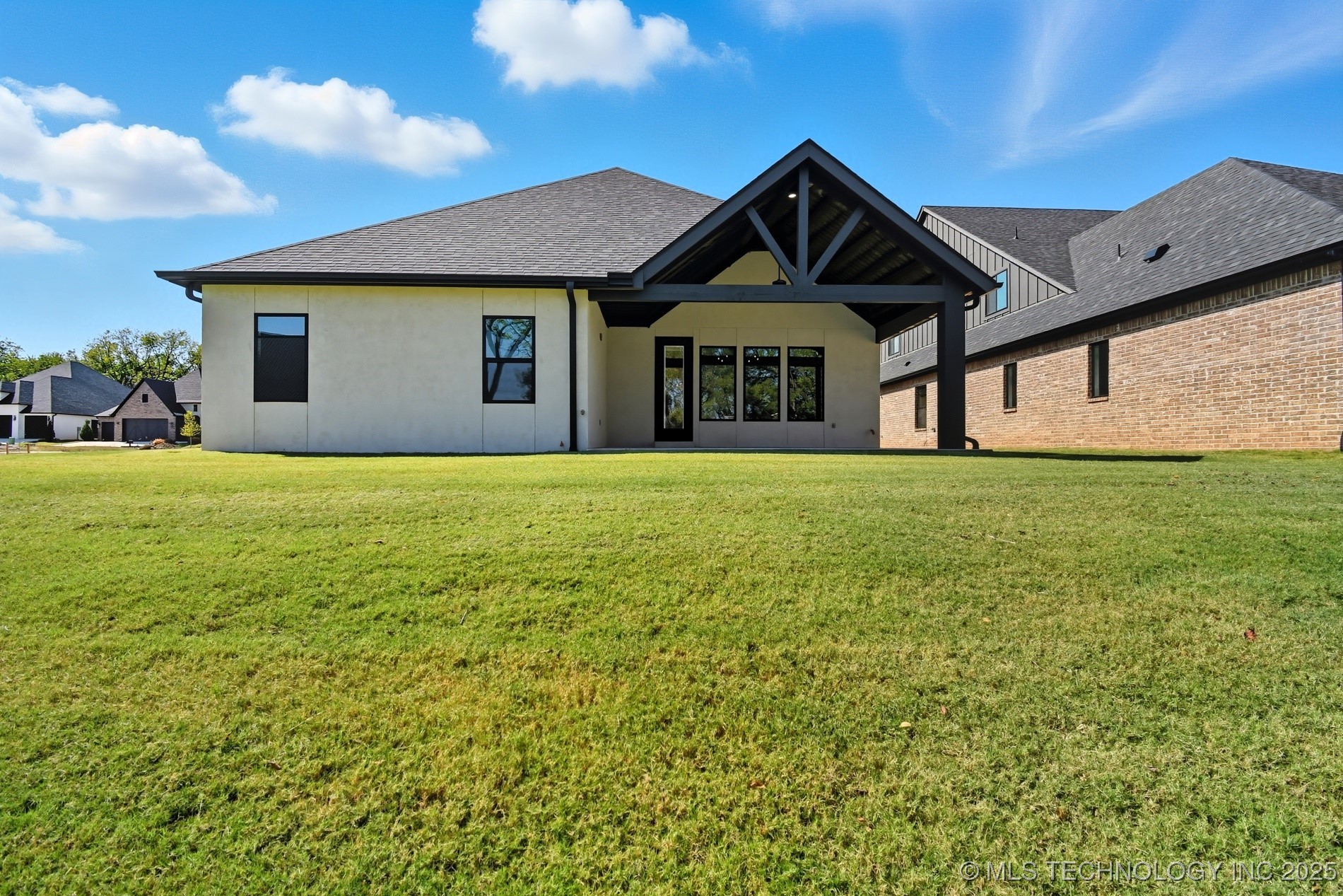 11265 S Fir Avenue W Property Photo 4