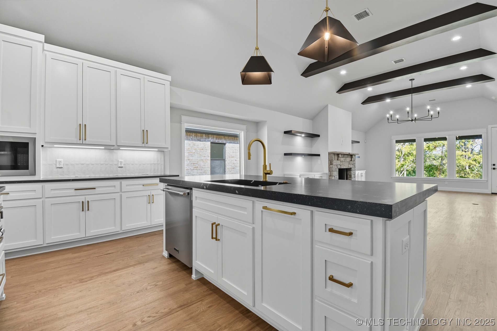 11265 S Fir Avenue W Property Photo 14