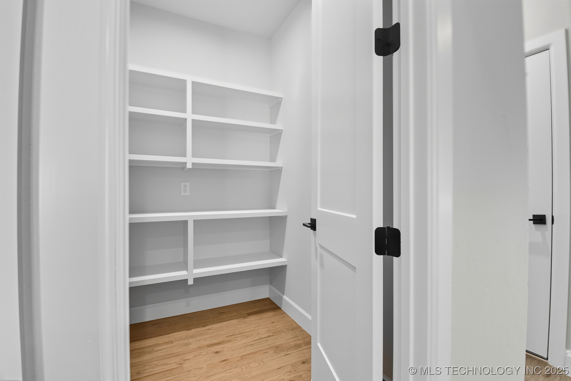 11265 S Fir Avenue W Property Photo 19