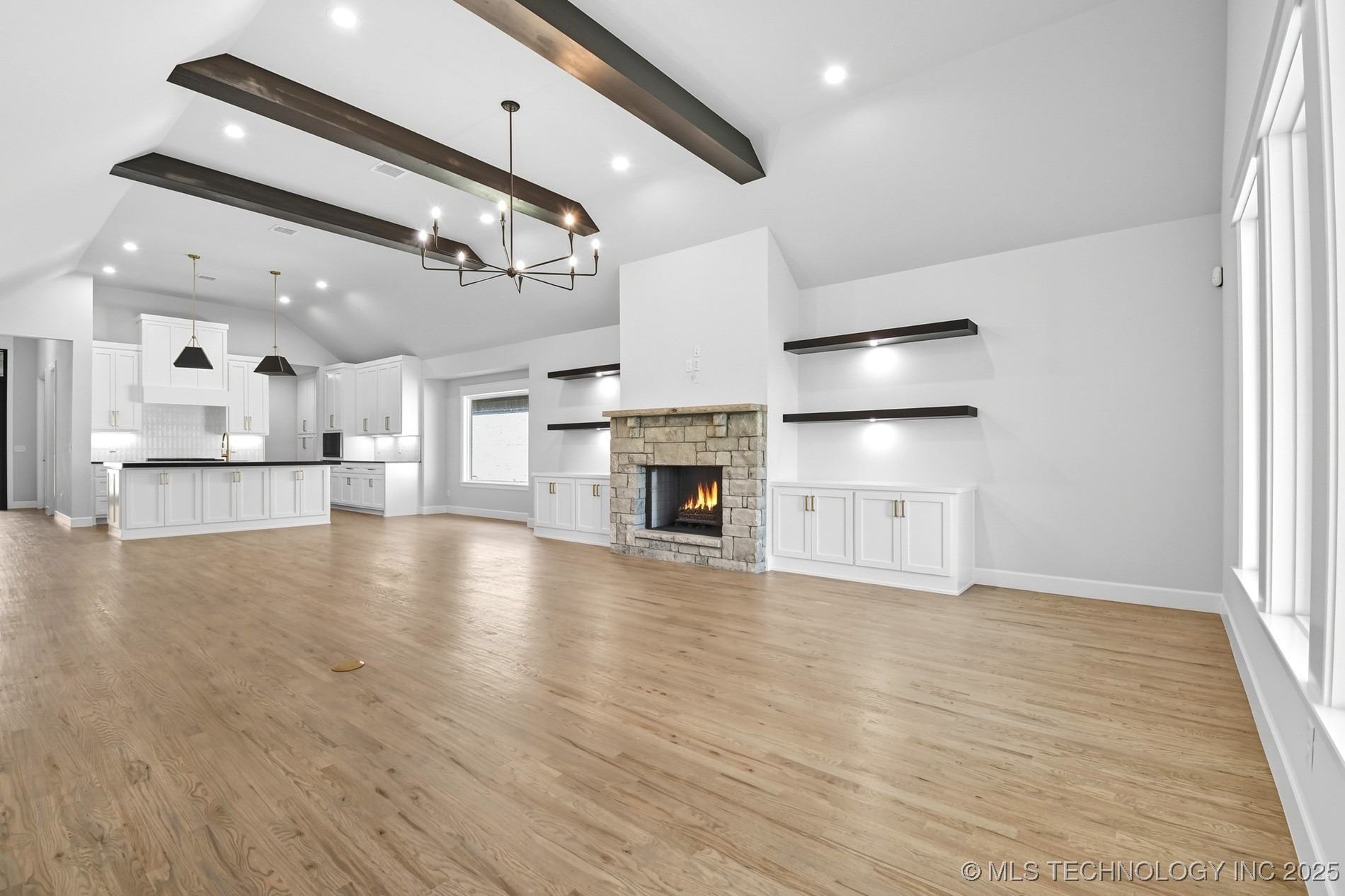 11265 S Fir Avenue W Property Photo 24