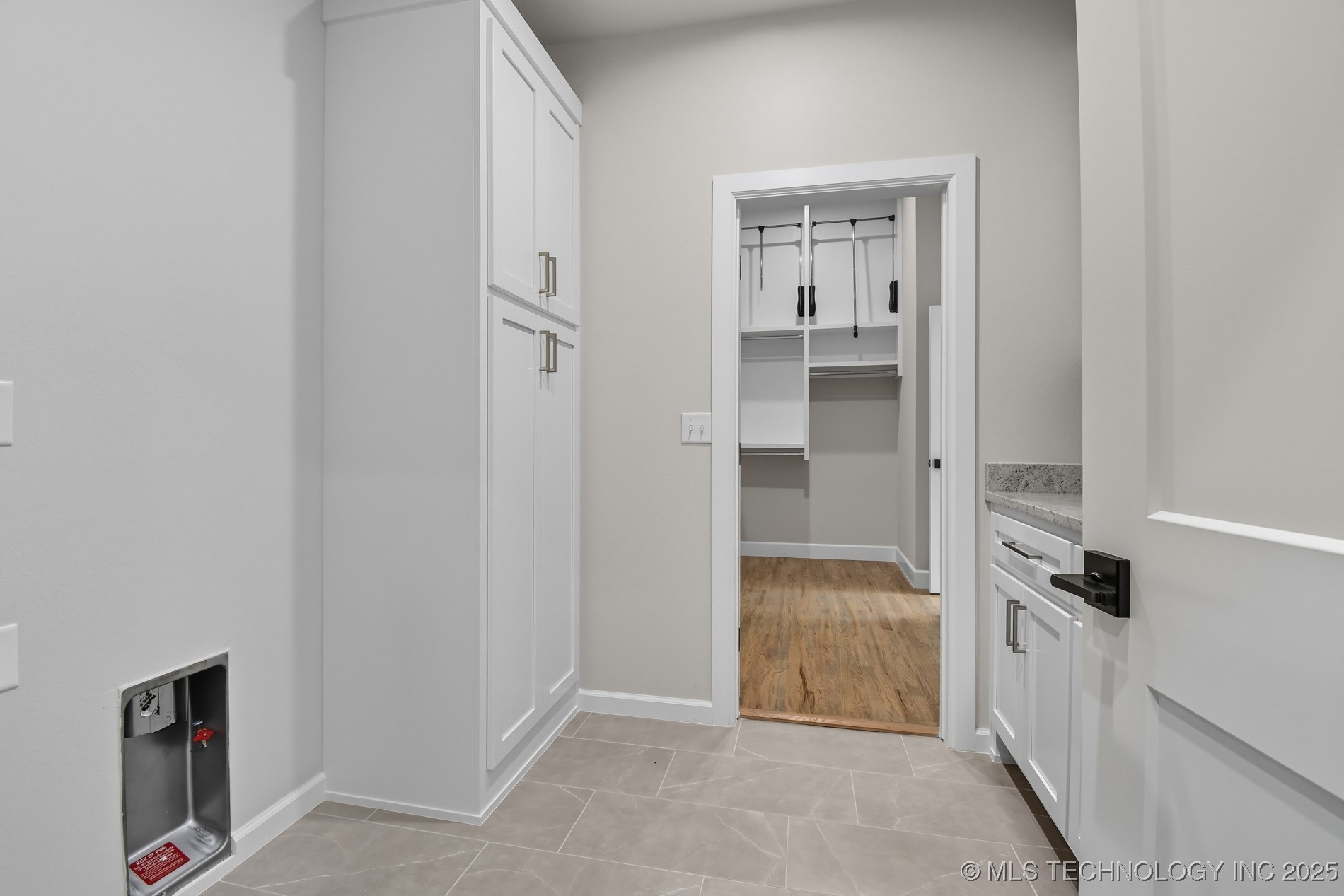 11265 S Fir Avenue W Property Photo 28