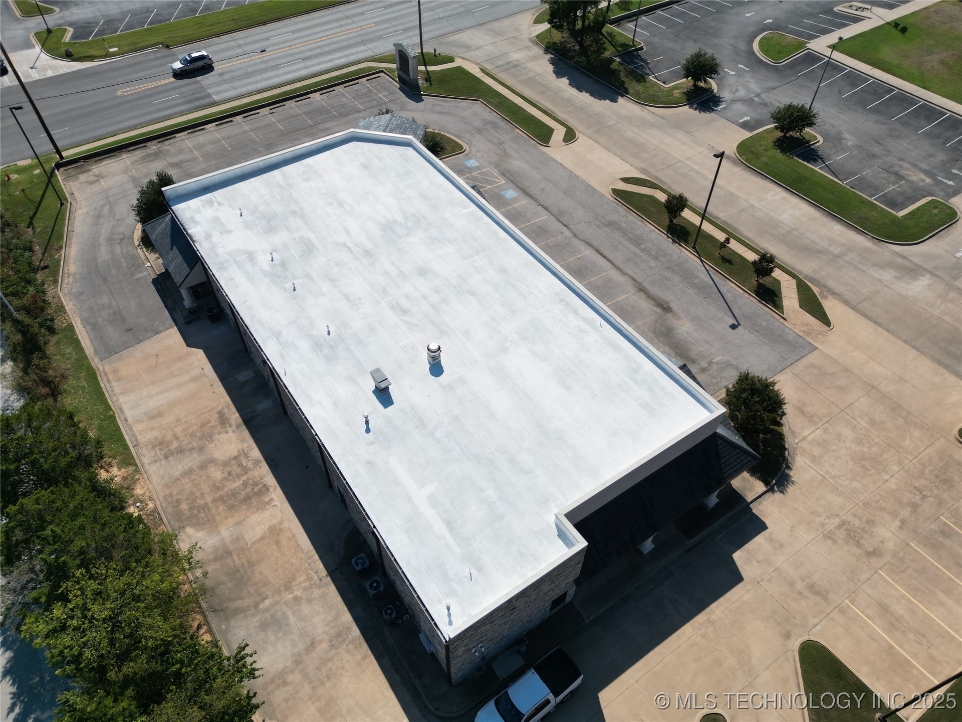 1202 Brookview Drive Property Photo 17