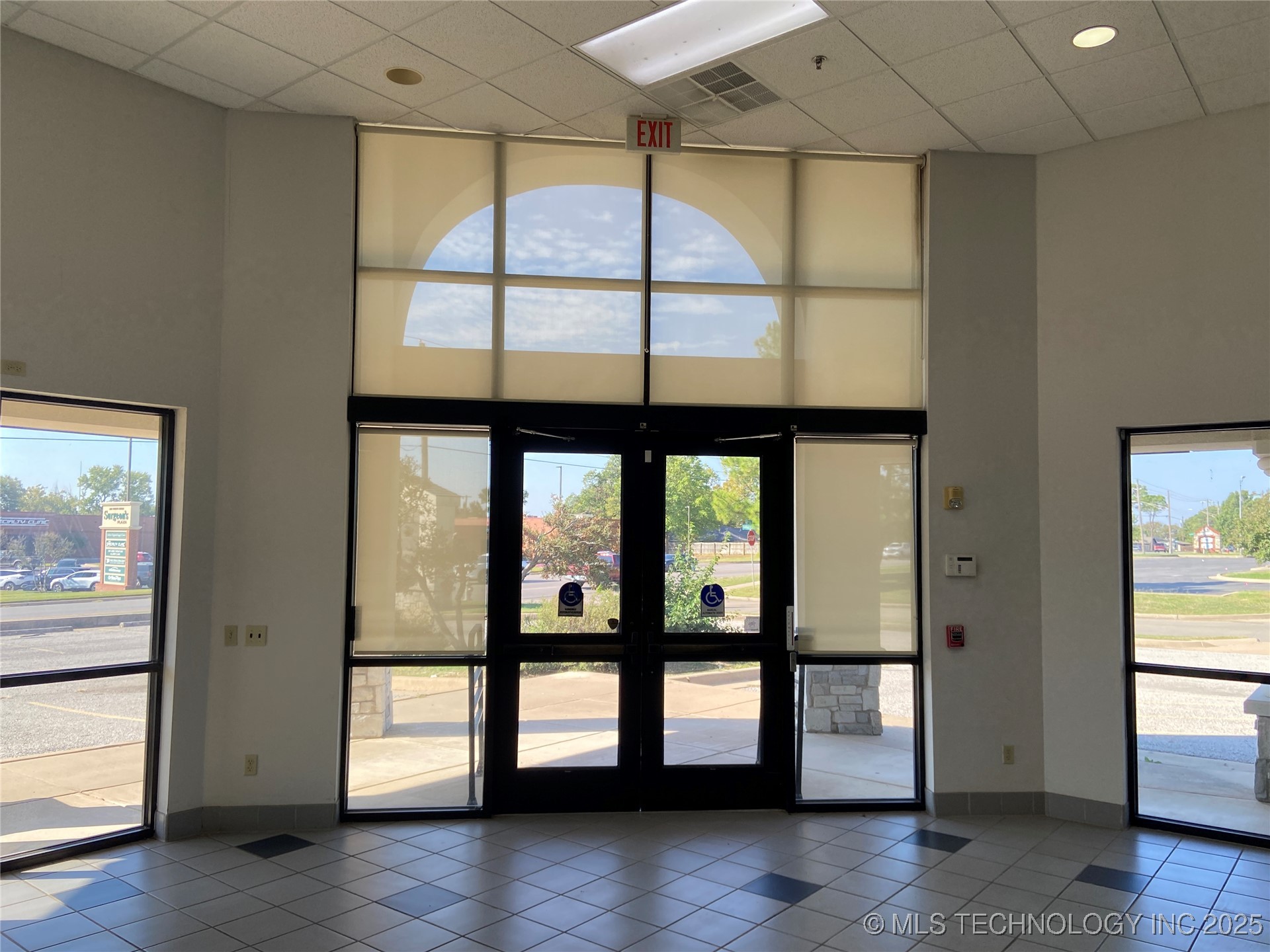 1202 Brookview Drive Property Photo 20