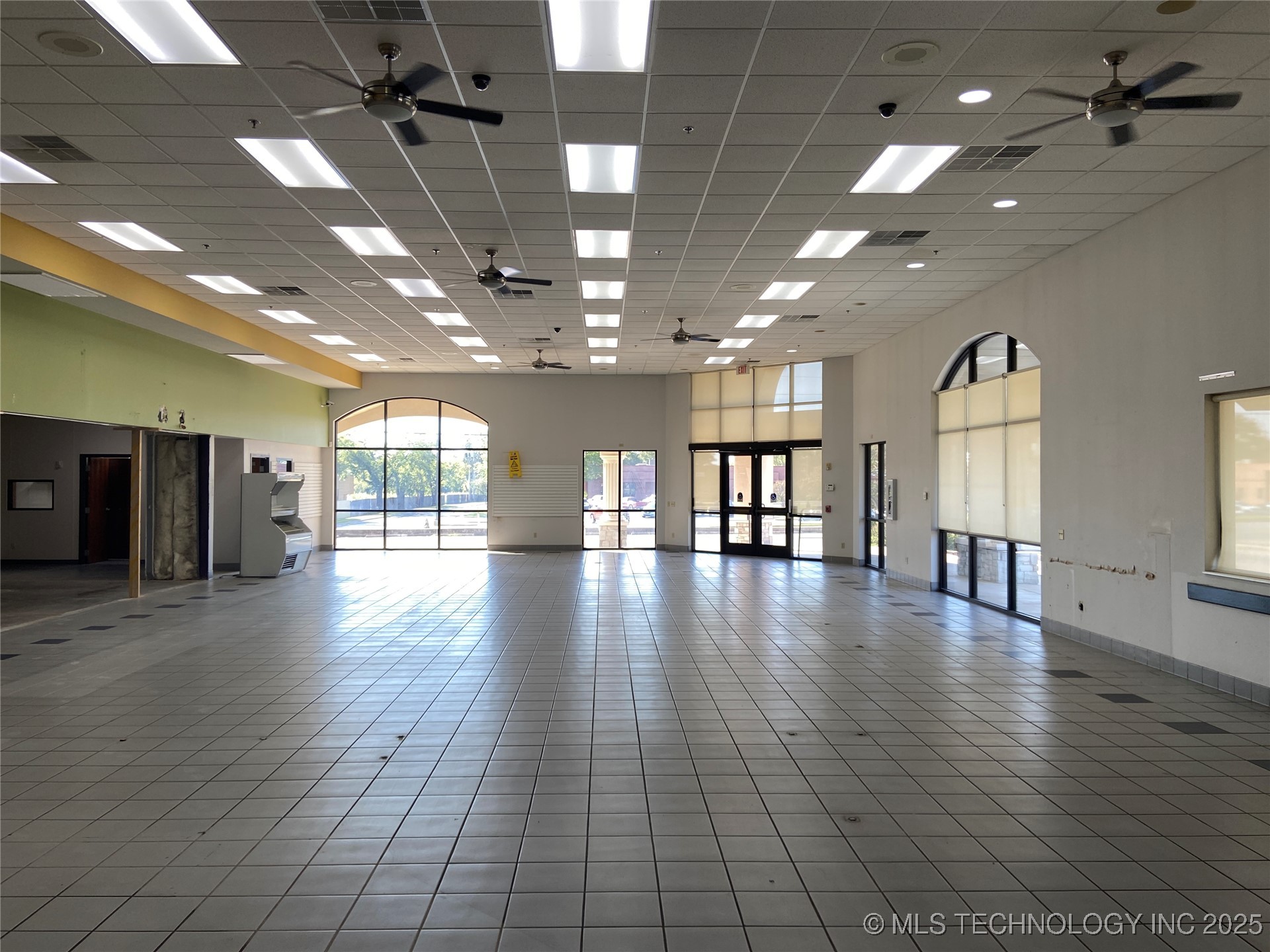 1202 Brookview Drive Property Photo 24