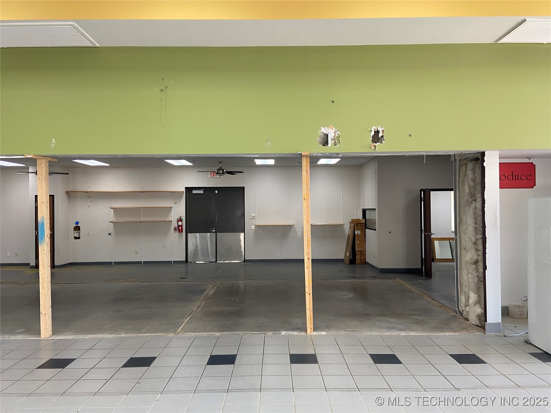 1202 Brookview Drive Property Photo 26