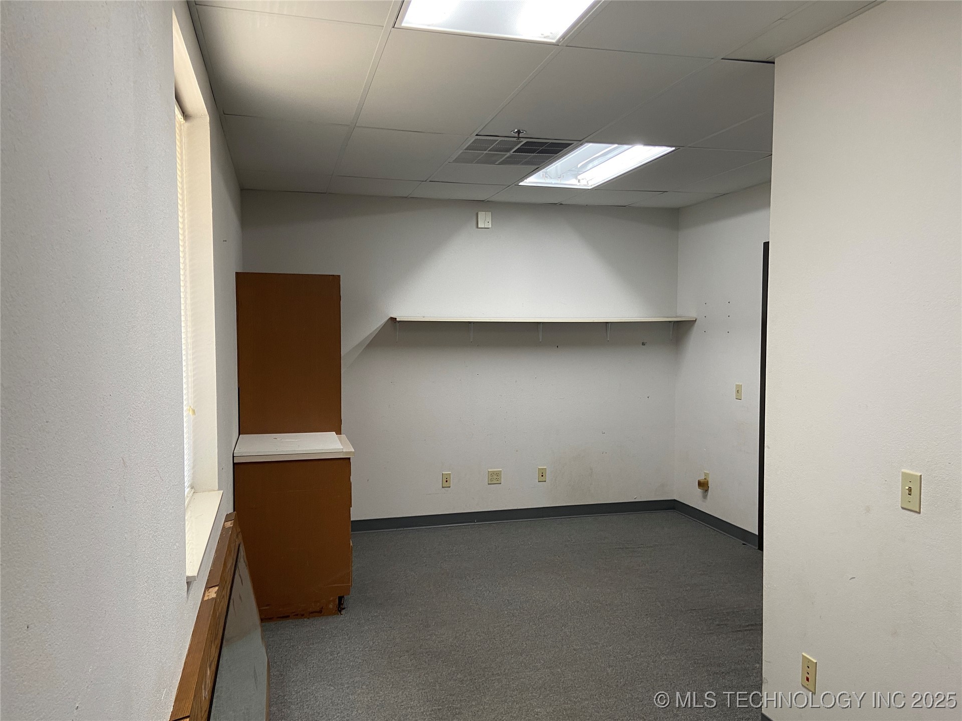 1202 Brookview Drive Property Photo 39