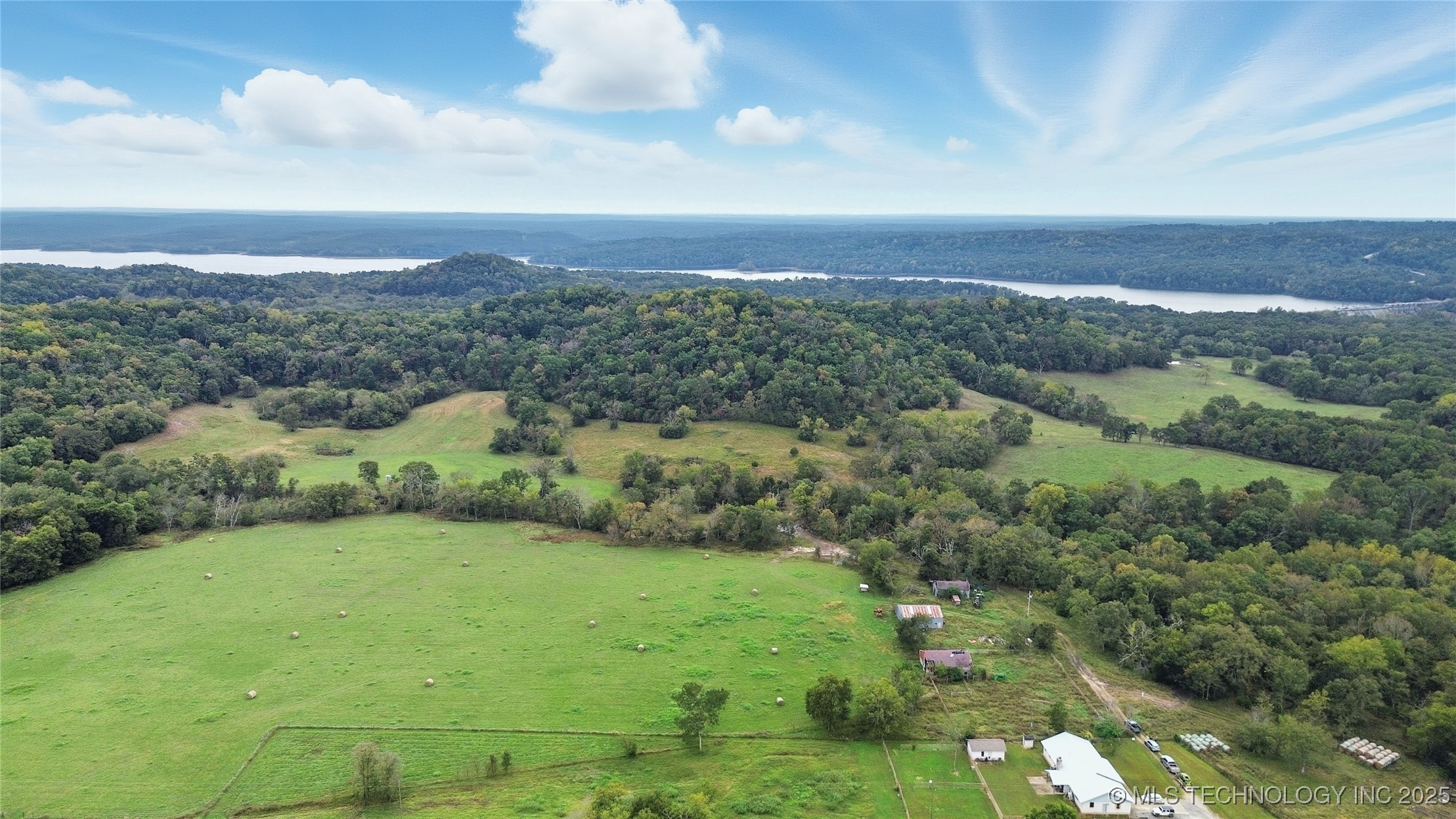 436 Property Photo 2