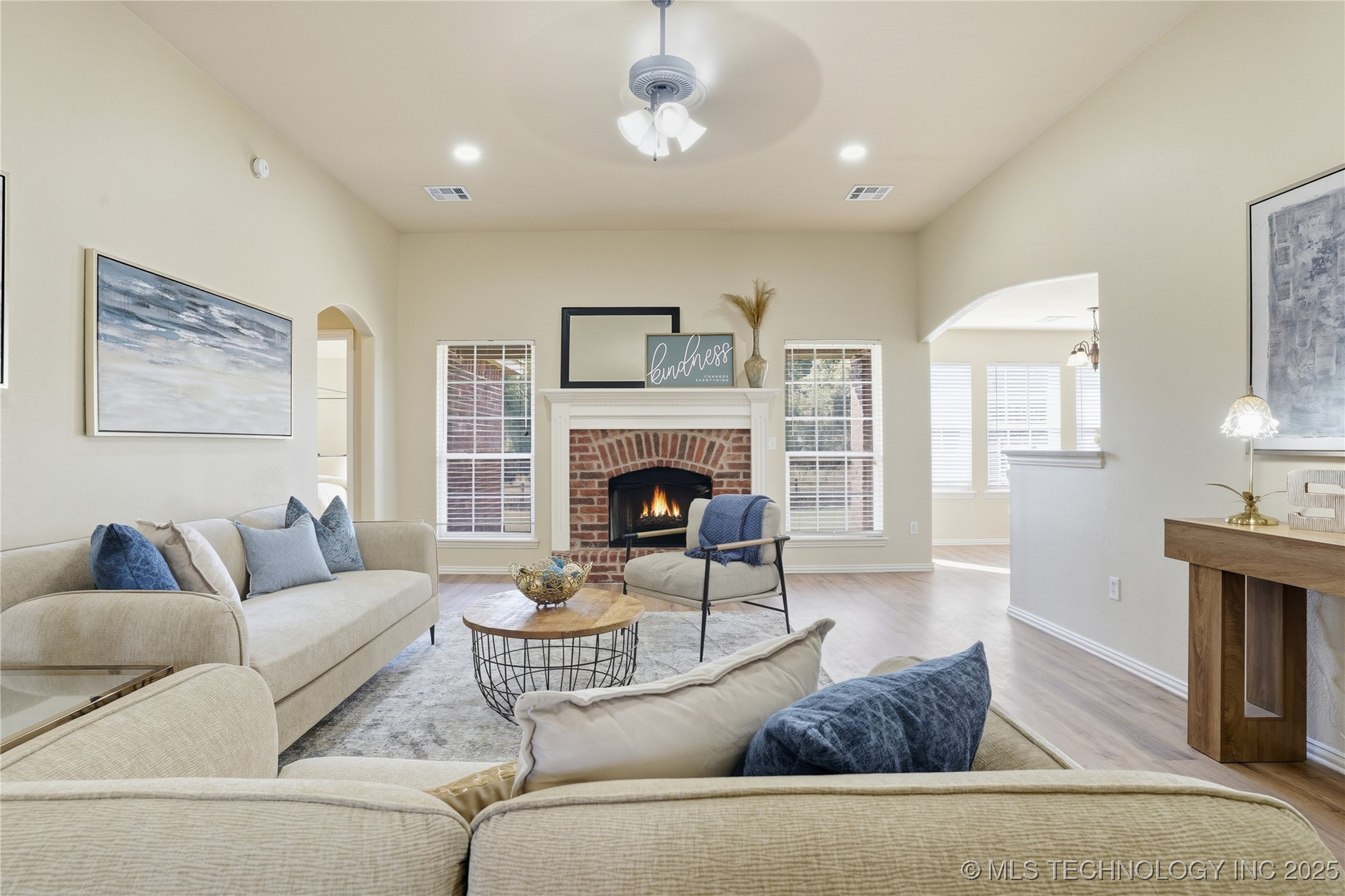 2713 W Quinton Street Property Photo 6