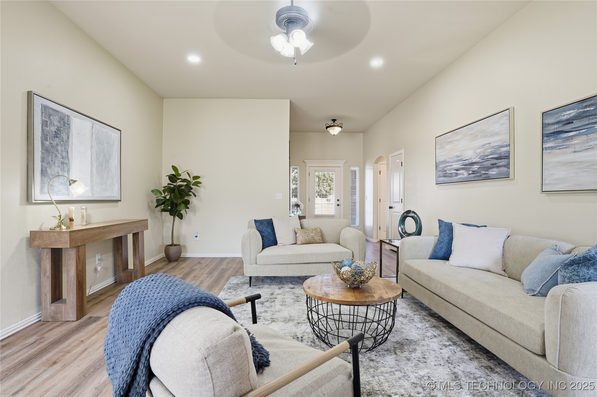 2713 W Quinton Street Property Photo 8