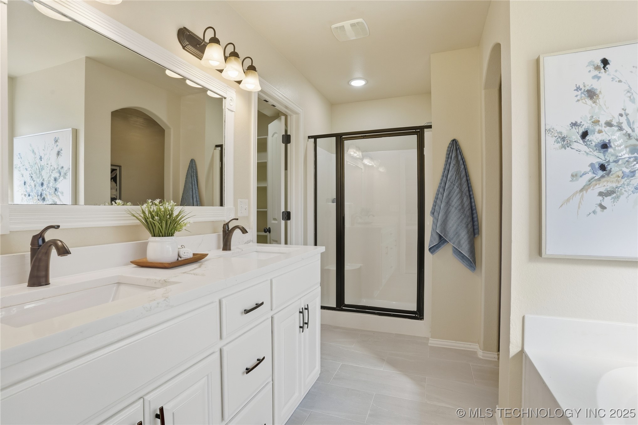 2713 W Quinton Street Property Photo 23