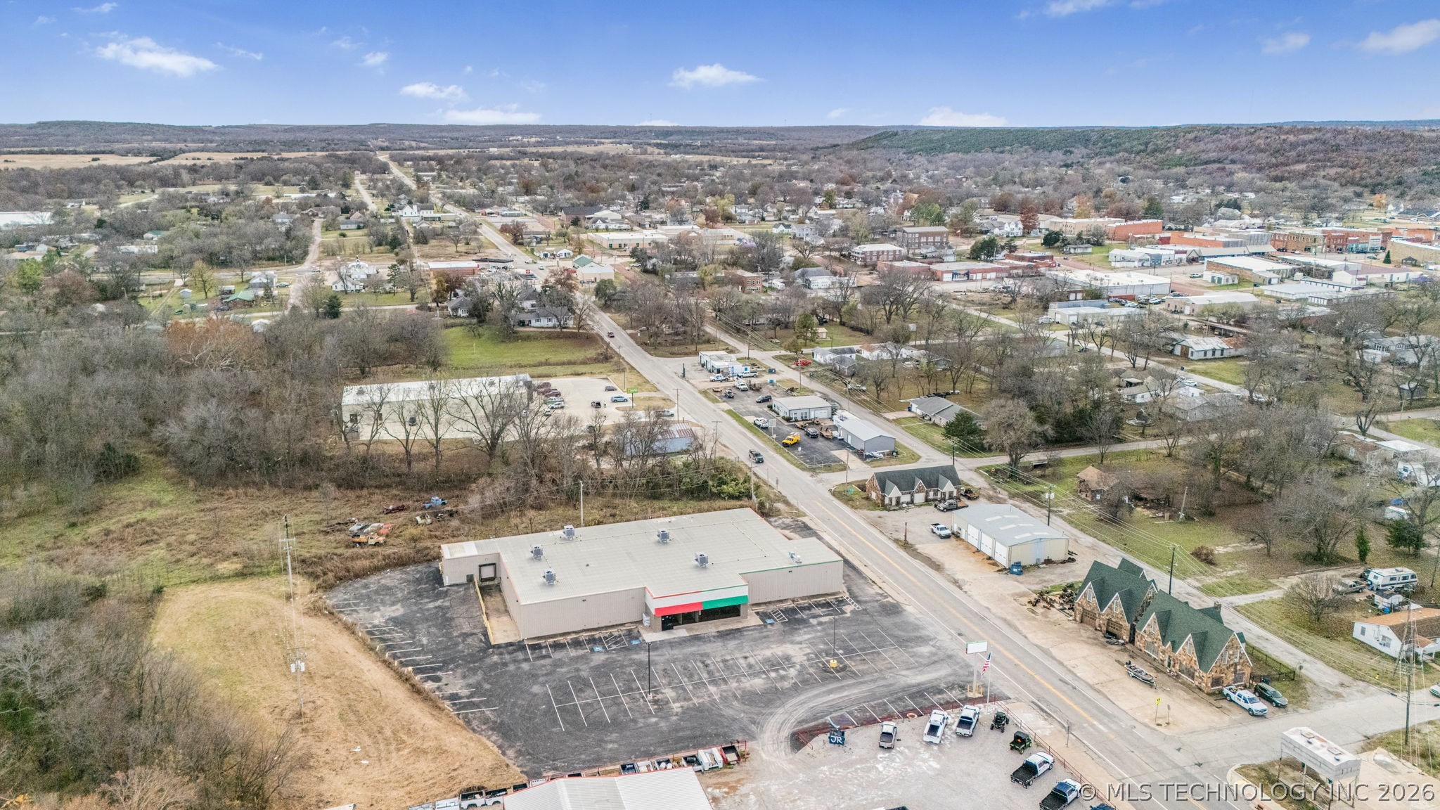 324 N Eastern Avenue Property Photo 4