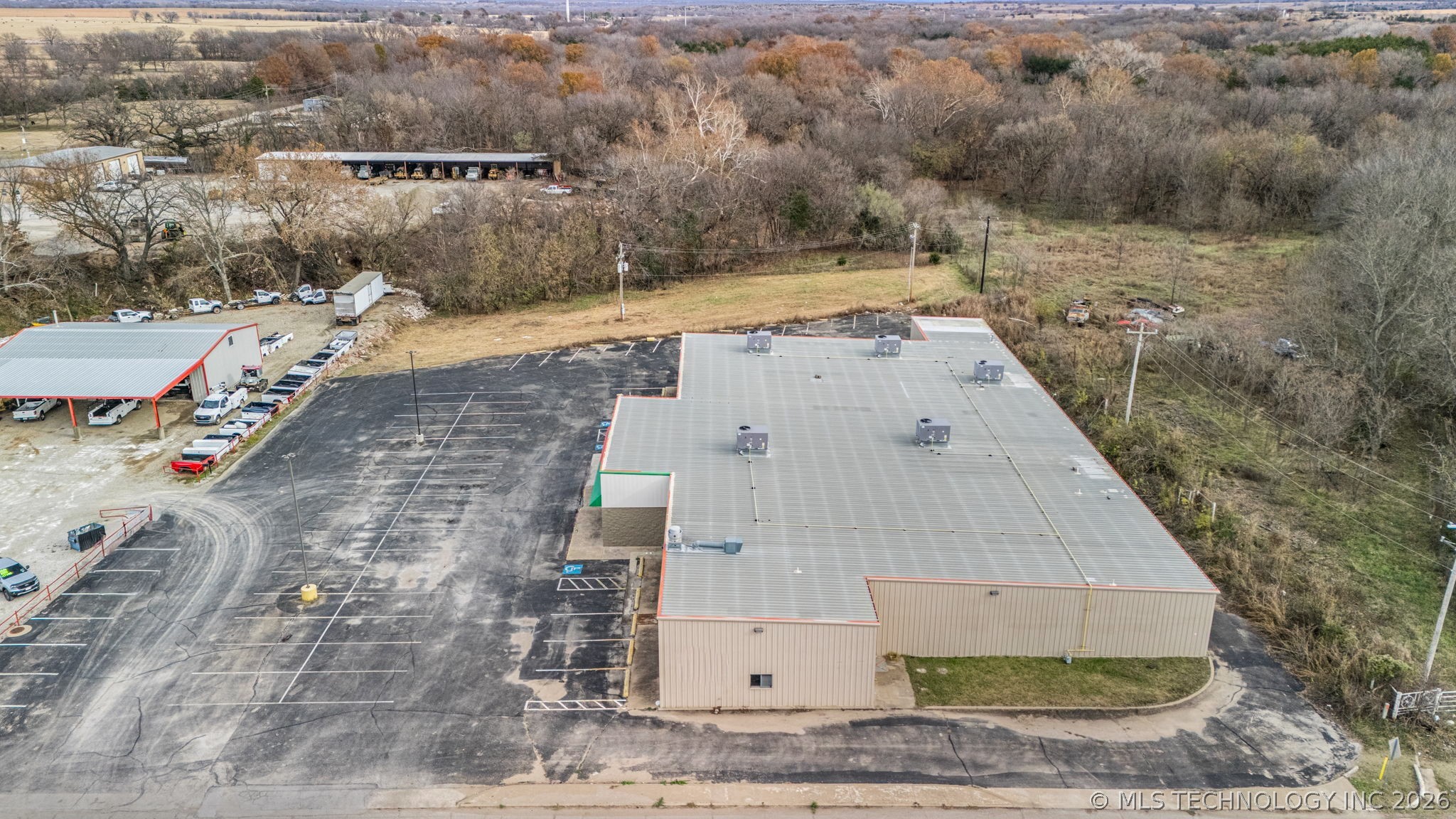 324 N Eastern Avenue Property Photo 6