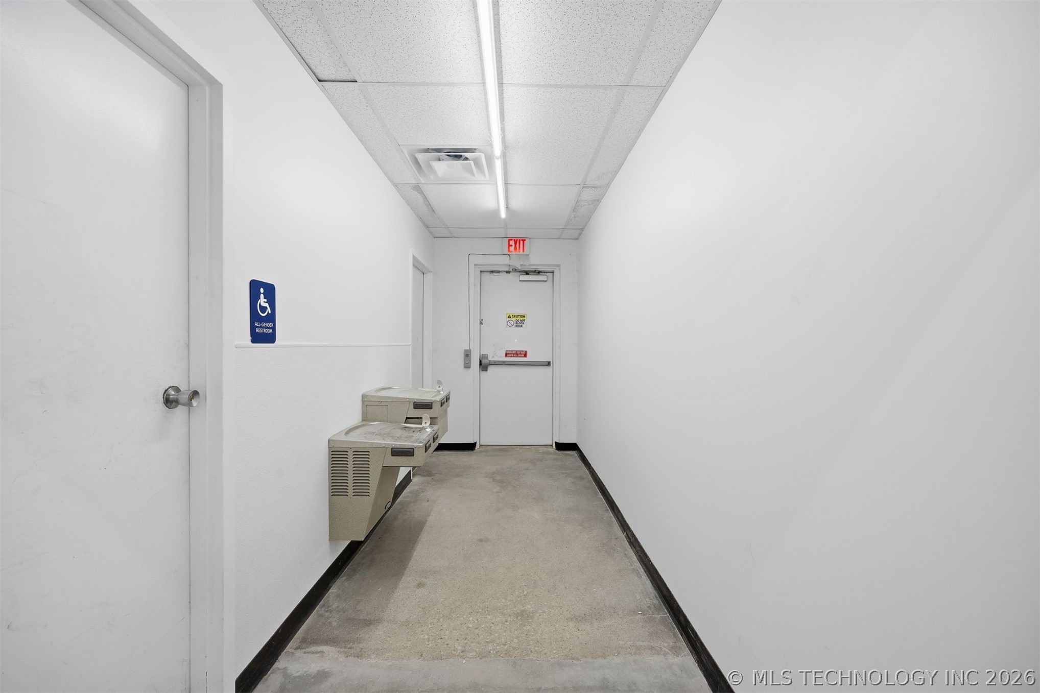 324 N Eastern Avenue Property Photo 17