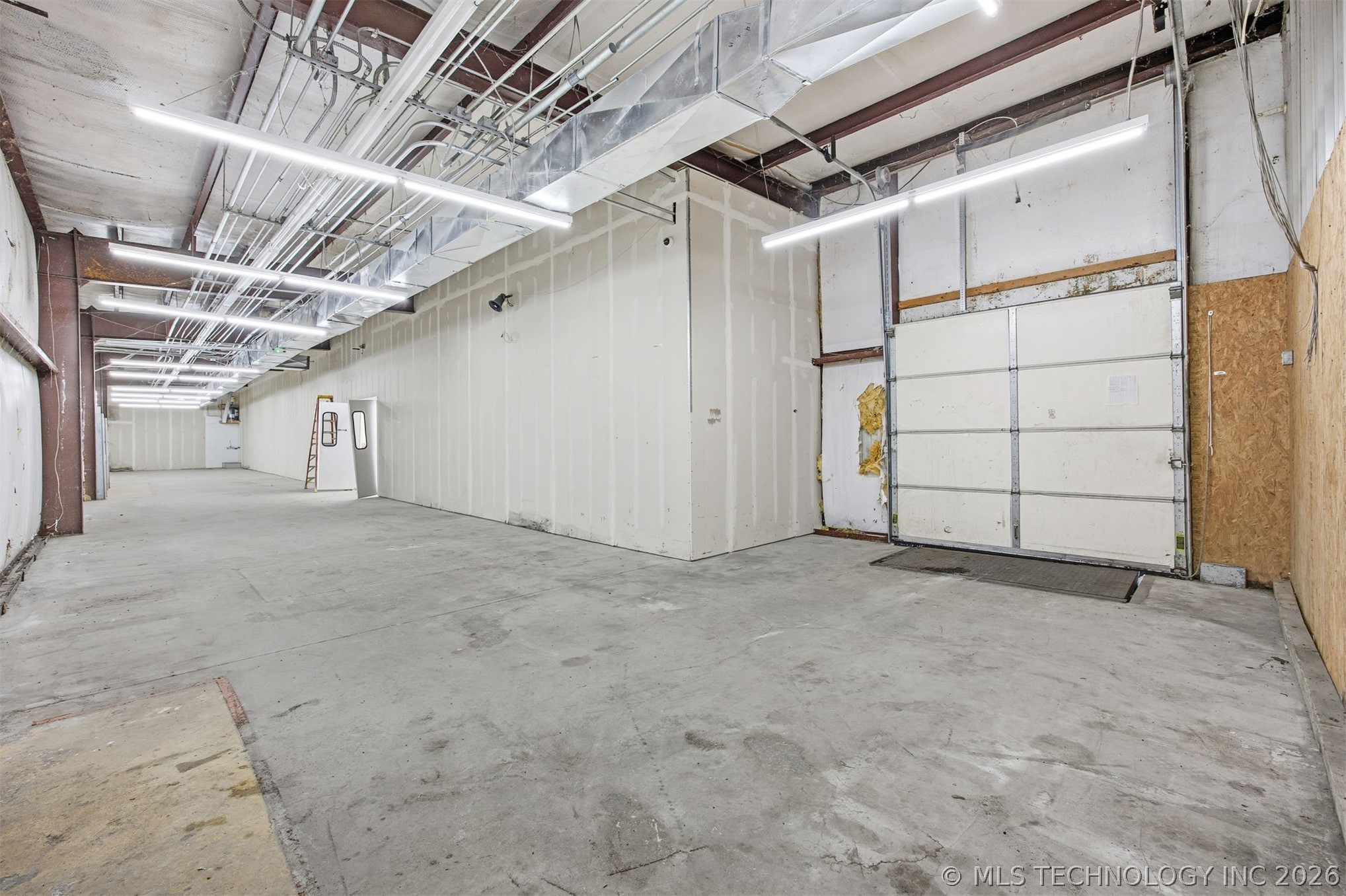 324 N Eastern Avenue Property Photo 22