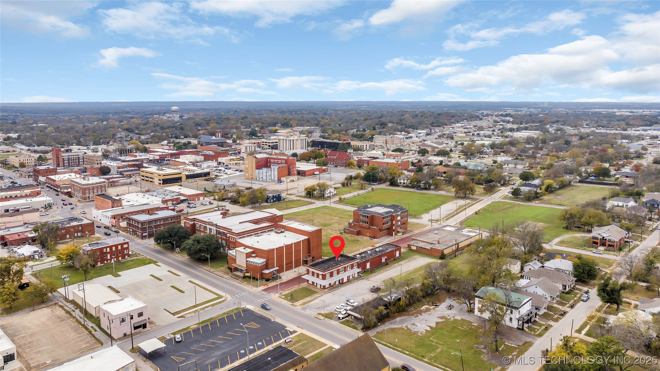 301 N Washington Property Photo 2