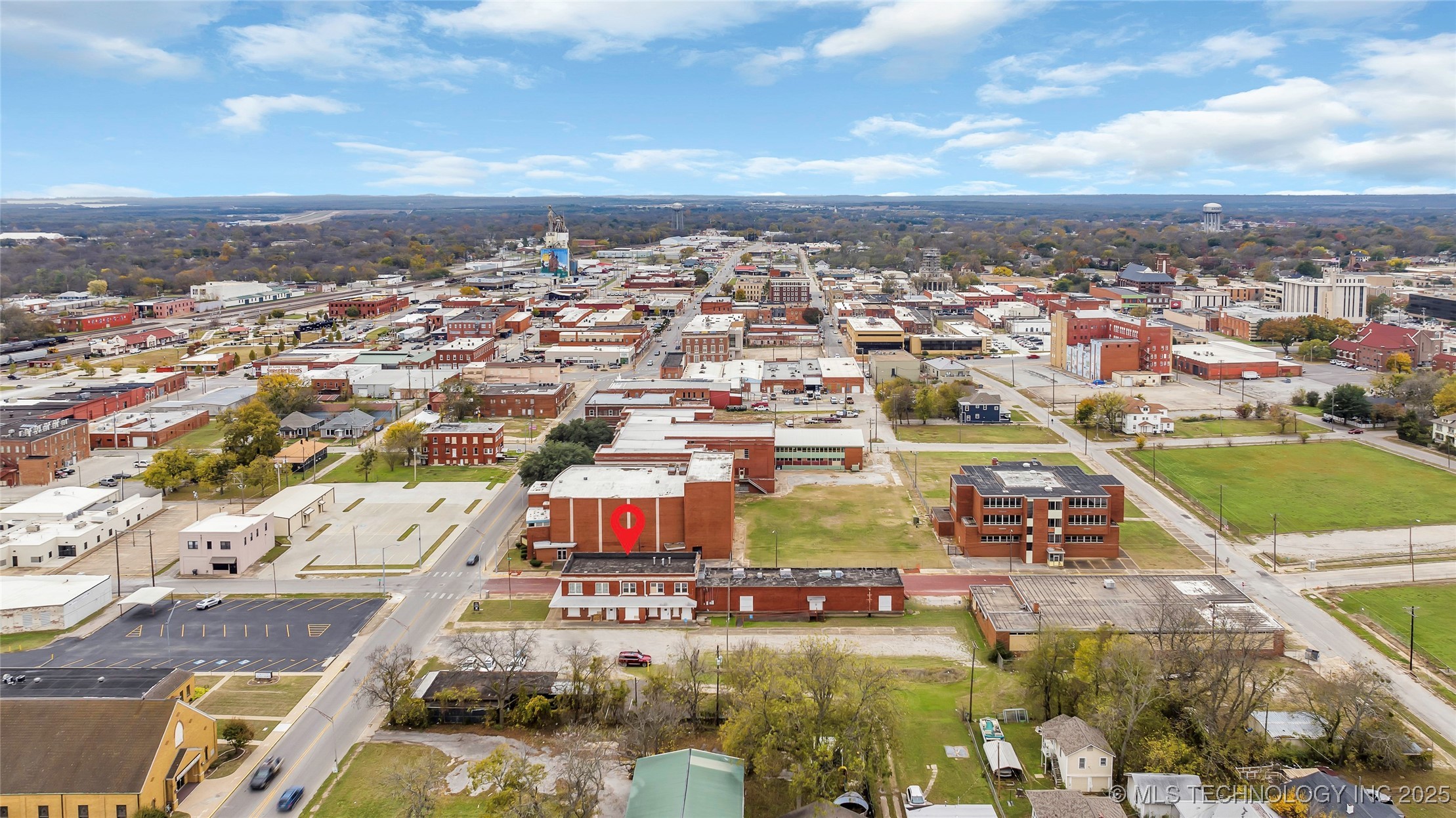 301 N Washington Property Photo 3