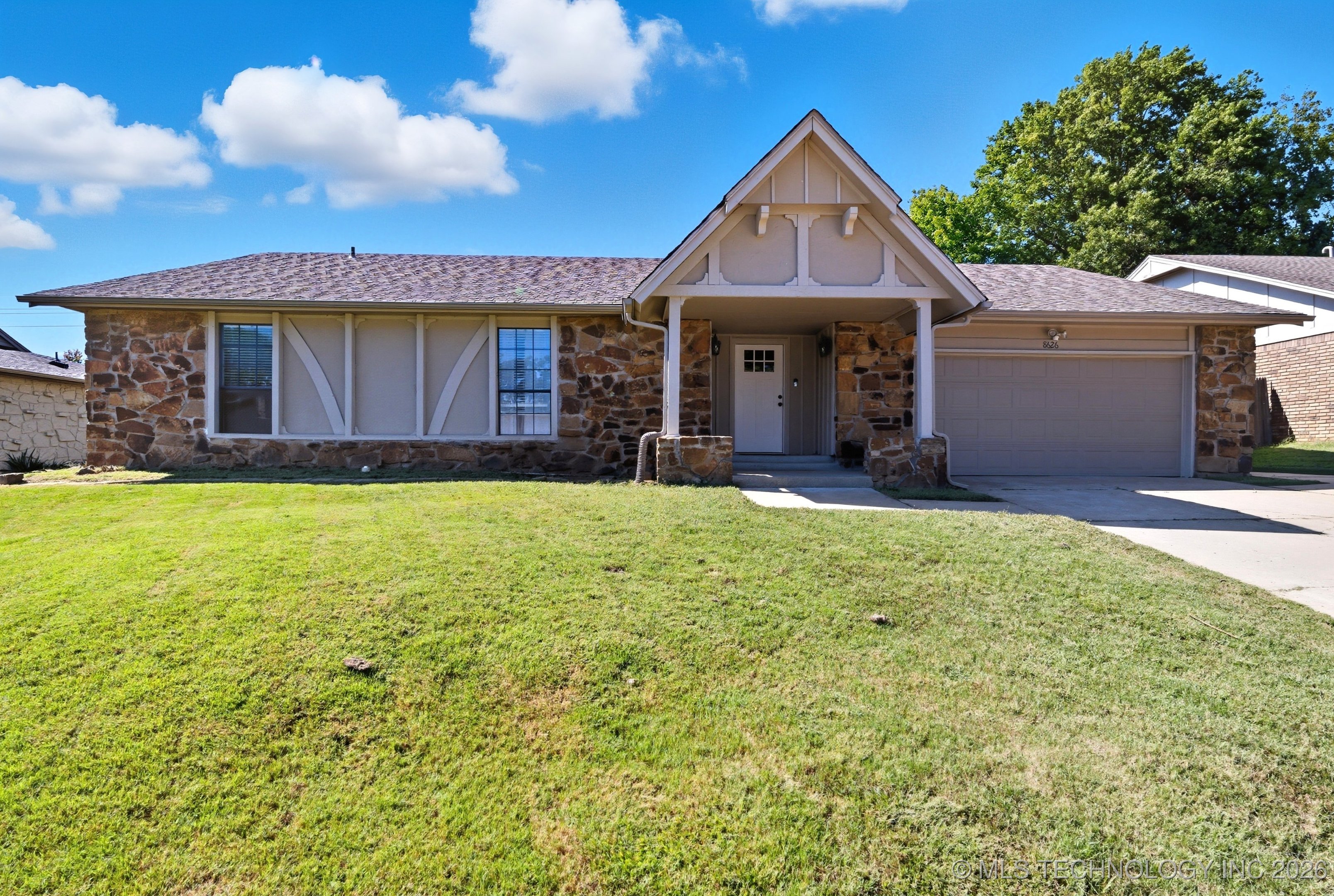 8626 S 65th East Place Property Photo 1